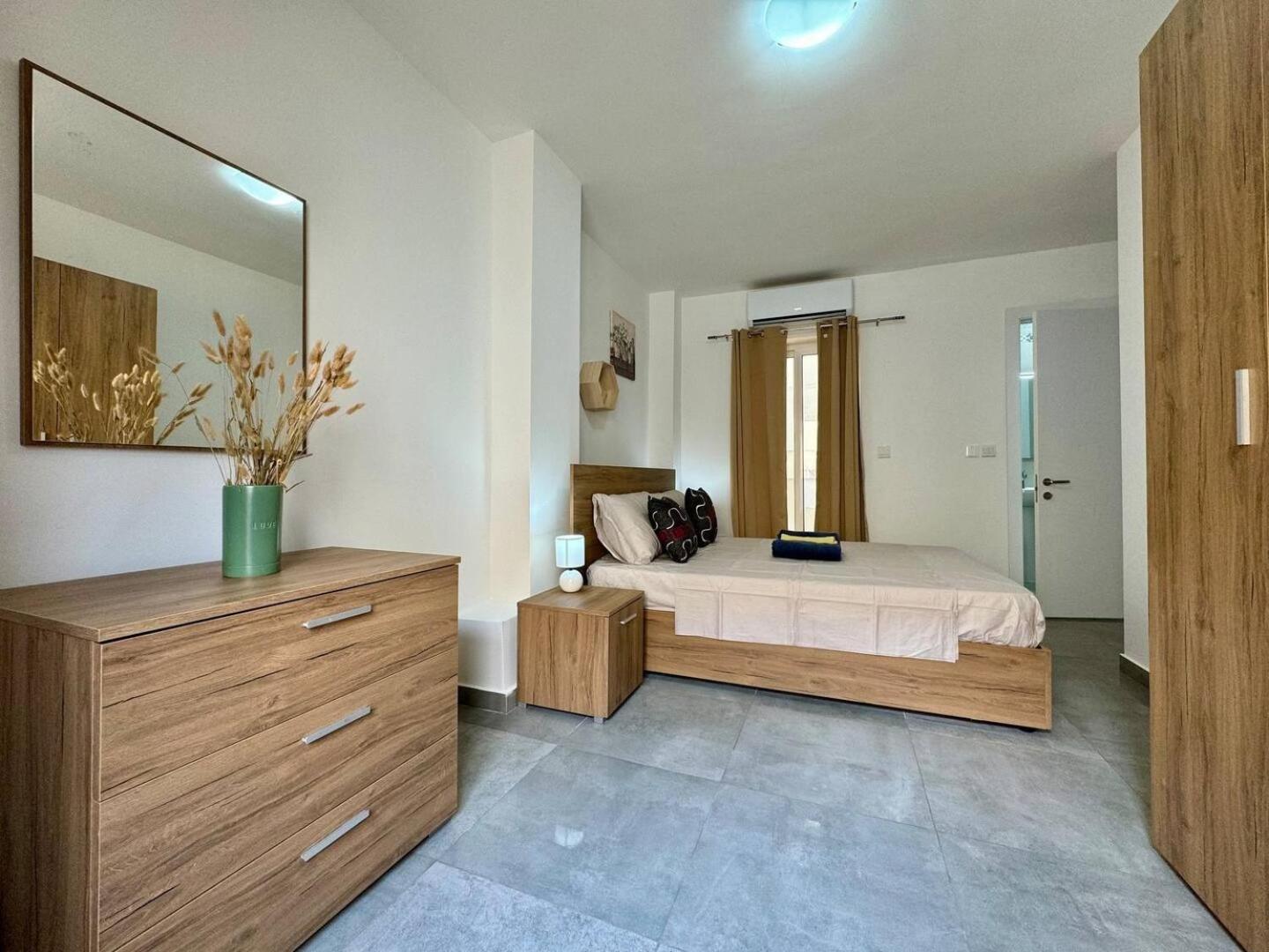 Mive-Delux Three Bedroom Apartment In Marsaskala Εξωτερικό φωτογραφία